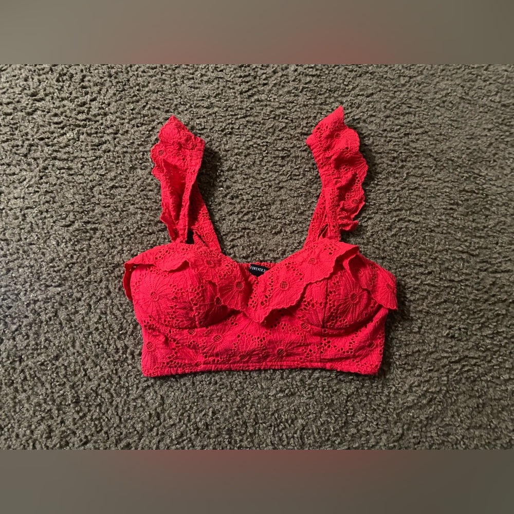 ☀️Forever 21 Red crop top size small